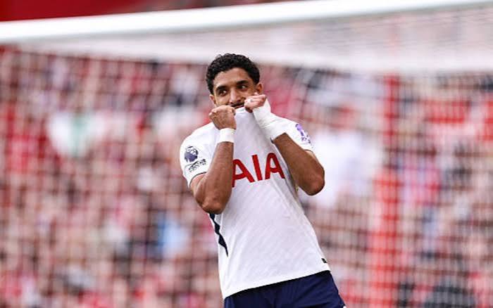 عمر مرموش يقود تشكيل توتنهام أمام أستون فيلا في الدوري الإنجليزي
