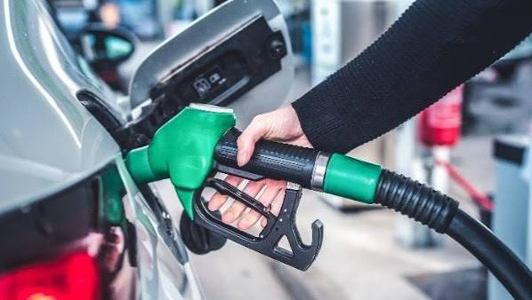 أسعار البنزين والسولار اليوم في مصر الجمعة.. حقيقة الزيادة وقرار الحكومة