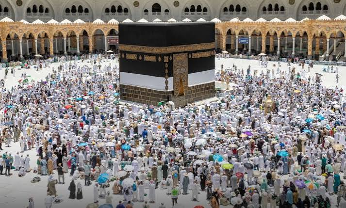 إيقاف 4 شركات عمرة و4 وكلاء خارجيين بقرار من الحج والعمرة.. التفاصيل كاملة