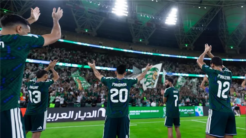 معلقا مباراة السعودية وقطر في خليجي 27 اليوم.. أسماء المعلقين والقنوات الناقلة للمواجهة