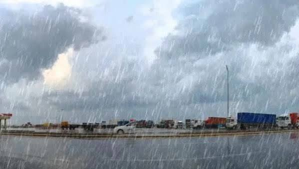 أمطار غزيرة تضرب الأردن بعد يومين بسبب «النينيو».. مراقبون يحذرون